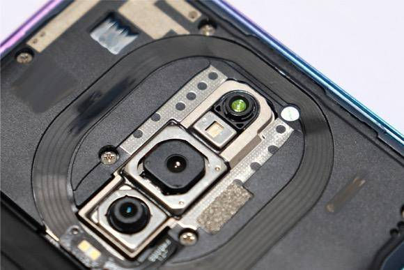 台湾苹果手机，OPPO R17 Pro 后置三摄模组曝光：将成全球首个 TOF 手艺商用机型