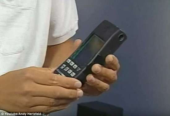 南宁二手手机，第一款智能手机比 iPhone 早 13 年 效果只卖了 3000 部