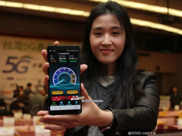 手机蓝牙连接电脑，HTC U12 原型上手：实测下行速率可达 809.58Mbps
