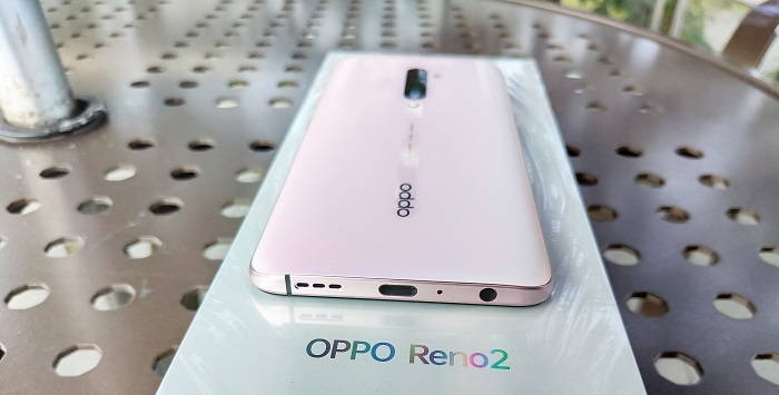 qq手机软件，OPPO Reno 2 薄雾粉开箱上手：嫩嫩的样子惹人爱
