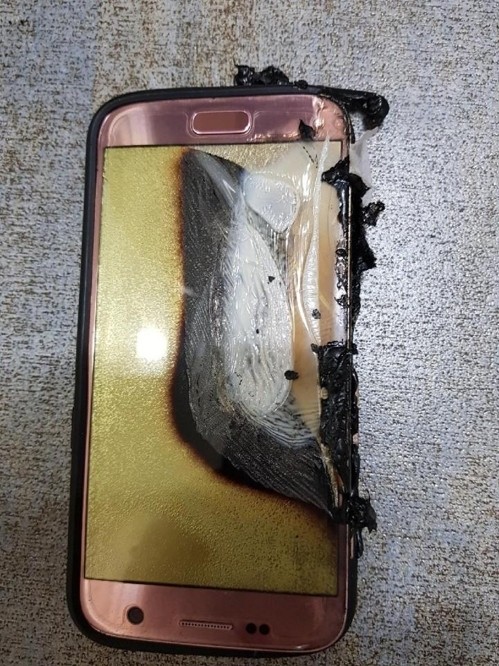 手机流量统计软件，韩国一用户的三星 Galaxy S7 在充电时着火造成危险