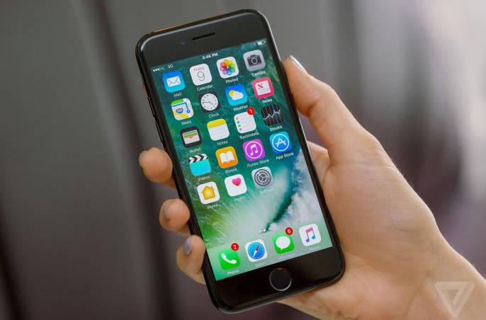 雷鸟手机怎么样，指控苹果专利侵权 高通惹毛 iPhone 四家代工厂