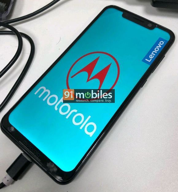 手机商城，刘海屏/竖排双摄 Moto One Power 新机入网