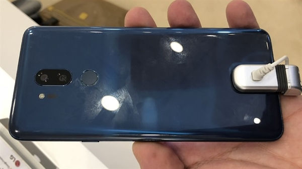 玄奥八字手机版，LG G7 Neo 真机偷跑：骁龙 845+刘海屏