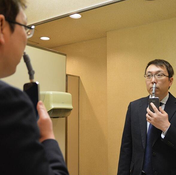 安卓手机省电软件，男士必用利器：日本网店推智能手机鼻毛修剪器