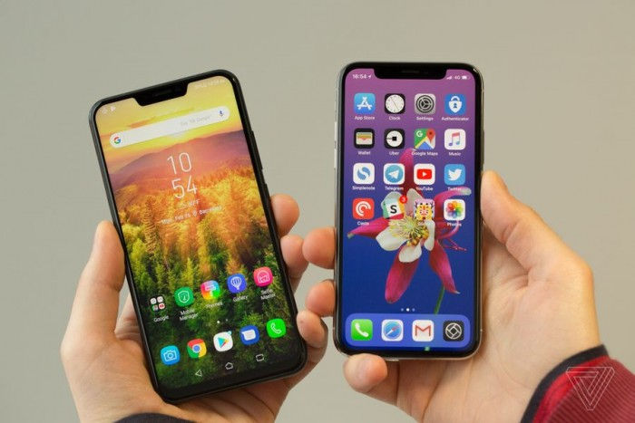 三星触摸屏手机，华硕 Zenfone 5 开端上手体验：换了牌子的 iPhone X?