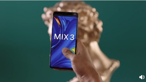 手机游戏最好玩，小米 MIX 3 滑盖周全屏上手视频展示：推一下，简朴的动作