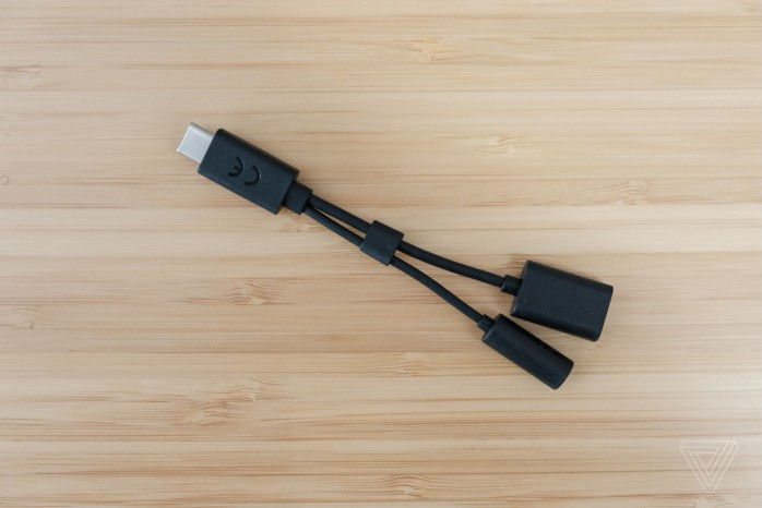 手机卡丢了怎么办，索尼公布 2 合 1 耳机适配器 同时支持 USB-C 充电和 3.5mm 有线耳机