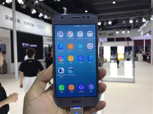 泡泡龙手机版，1399 元 三星 Galaxy J3 公布：骁龙 425/NFC 功效