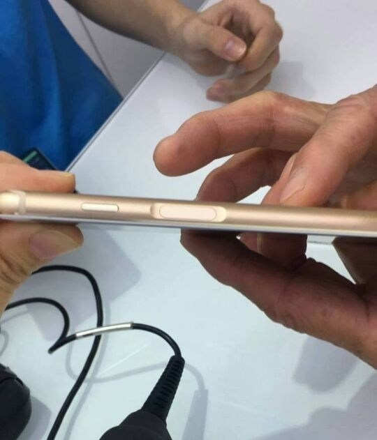 迈峰手机，魅蓝 18：9 新机 S6 曝光：1 月 17 公布 要用三星全网通 CPU