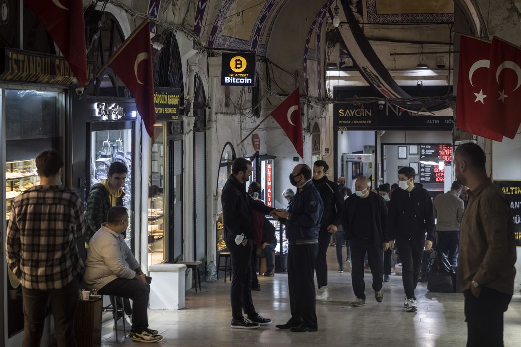 9月以来法币里拉崩盘40%！土耳其人大量涌入加密货币