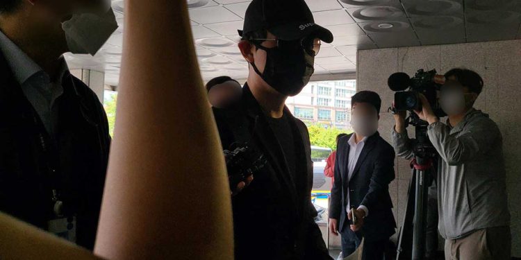 首尔警方调查骚扰Do Kwon住宅男子：赔230万美元 有人因UST自杀插图3